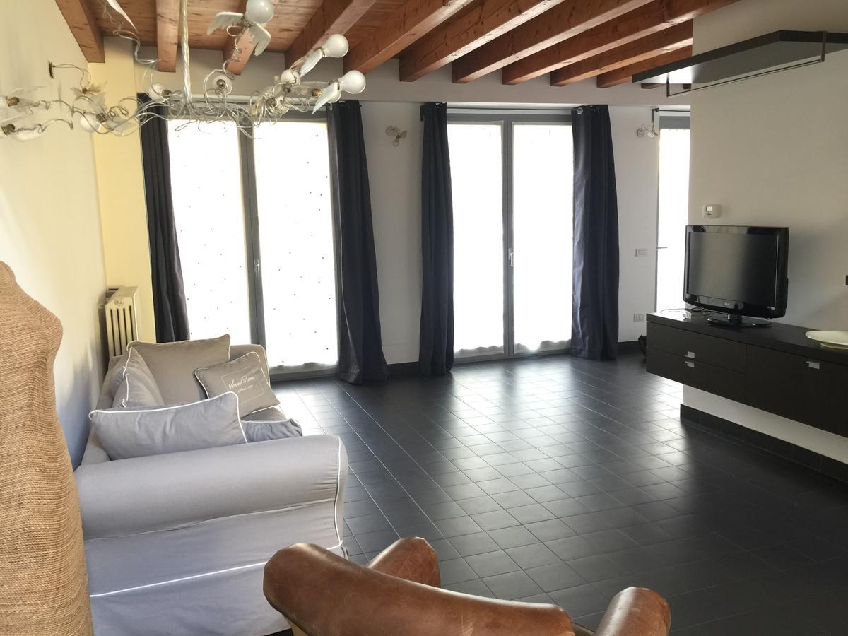 Апартаменти Navigli Downtown Cocco House Мілан Екстер'єр фото
